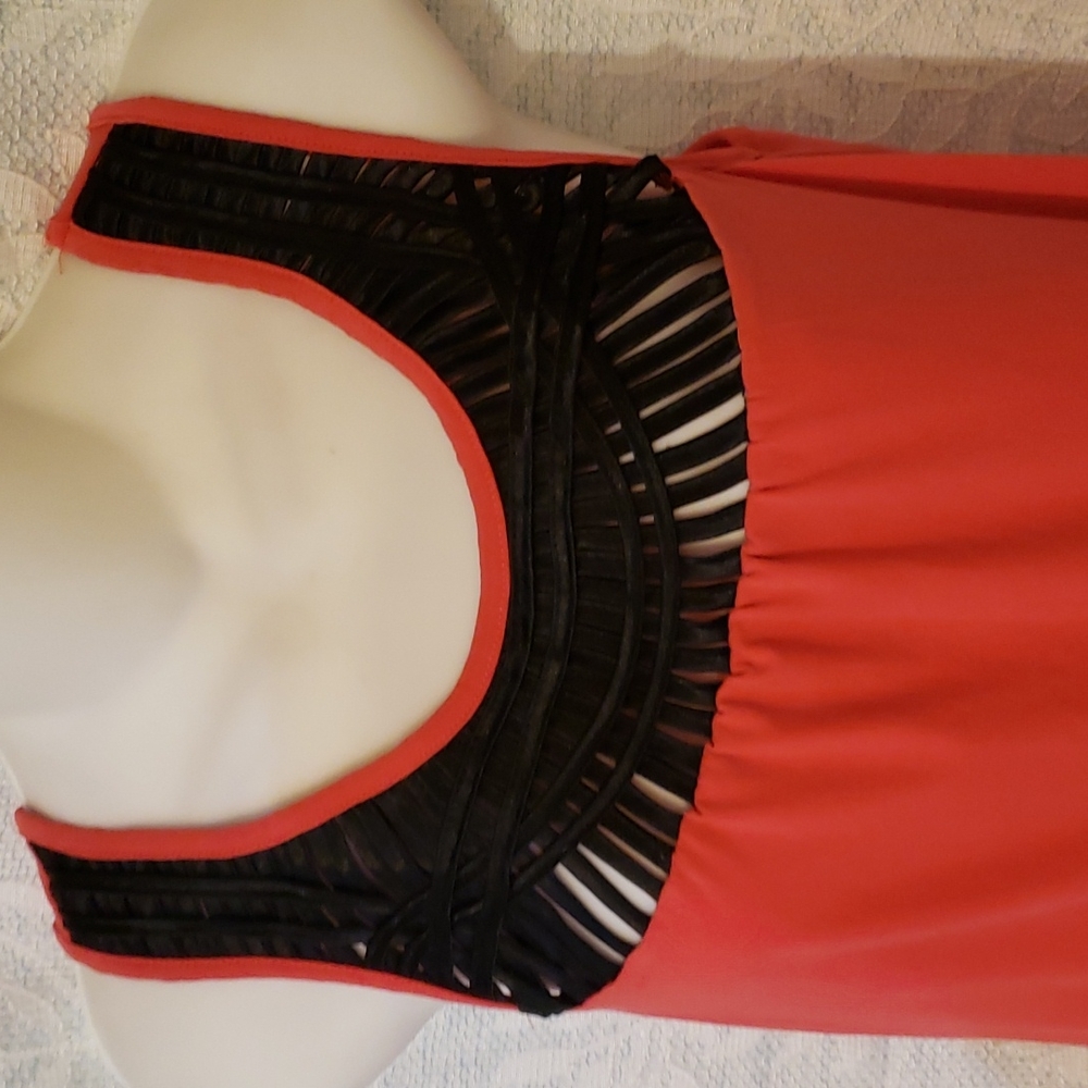 Tank top - Picture 2 of 3